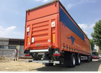 Plataformas de carrocerias — plataforma traseira em carreta sider